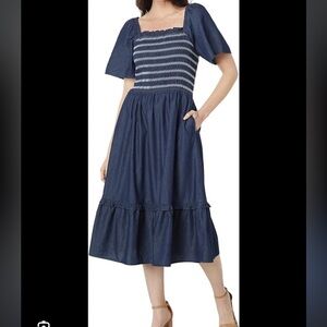 Draper James Deana Smocked Dress Chambray Dark Wash size M